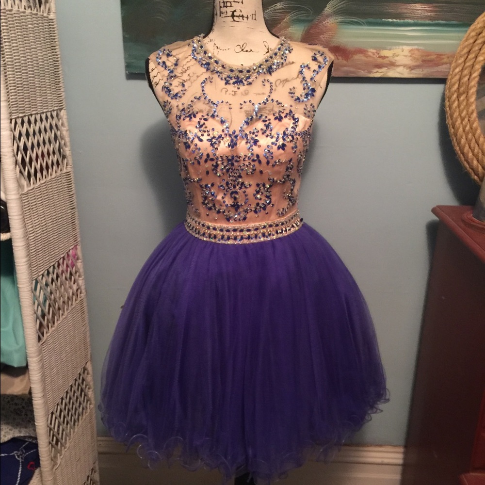 Boutique- Gorgeous Homecoming Dress